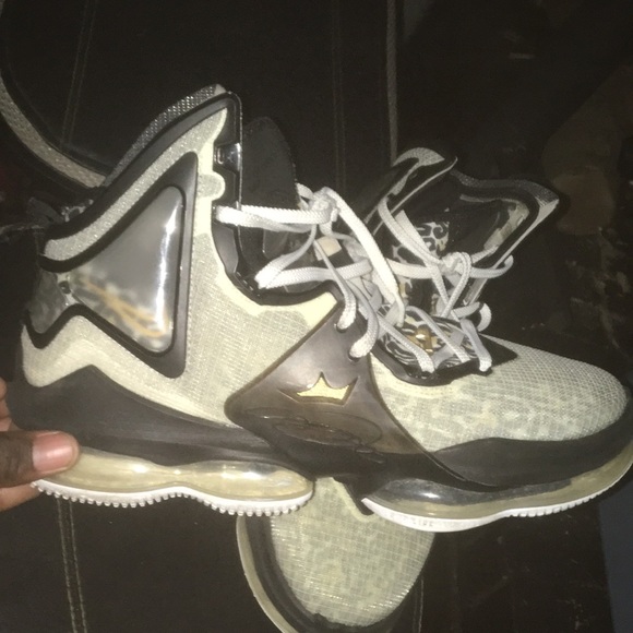 I seen how rare they where so I decided why not sell them for a affordable price - Picture 8 of 10